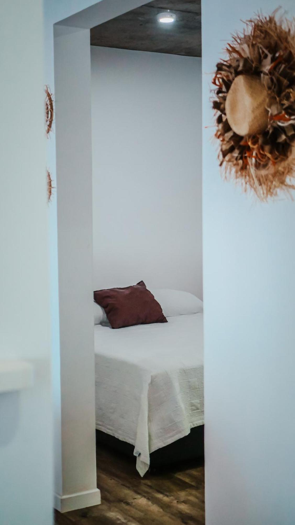 Pension Irivai, Appartement Rava 1 Chambre Bord De Mer ウツロア エクステリア 写真