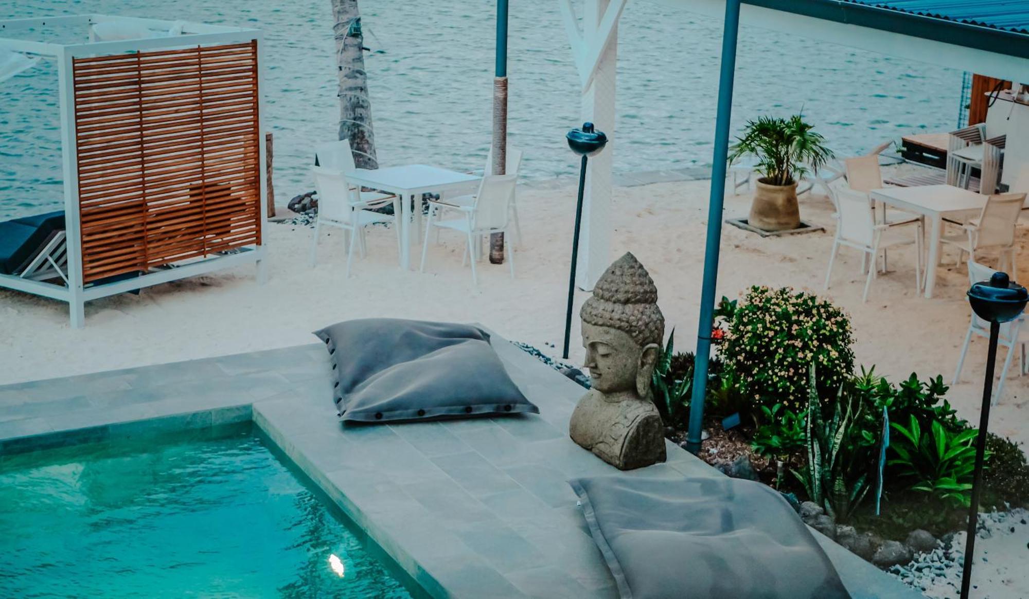 Pension Irivai, Appartement Rava 1 Chambre Bord De Mer ウツロア エクステリア 写真