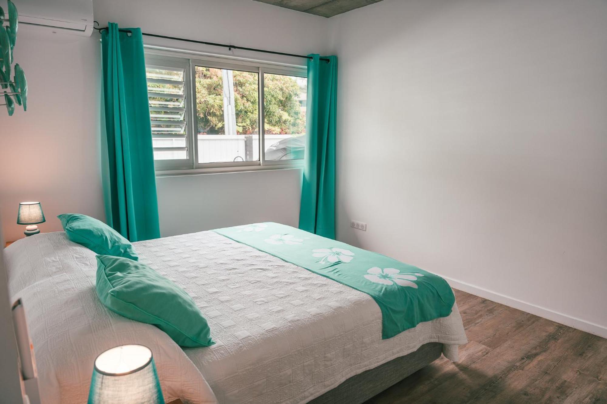 Pension Irivai, Appartement Rava 1 Chambre Bord De Mer ウツロア エクステリア 写真
