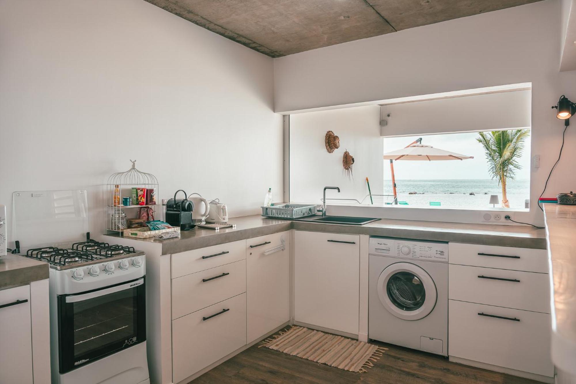Pension Irivai, Appartement Rava 1 Chambre Bord De Mer ウツロア エクステリア 写真