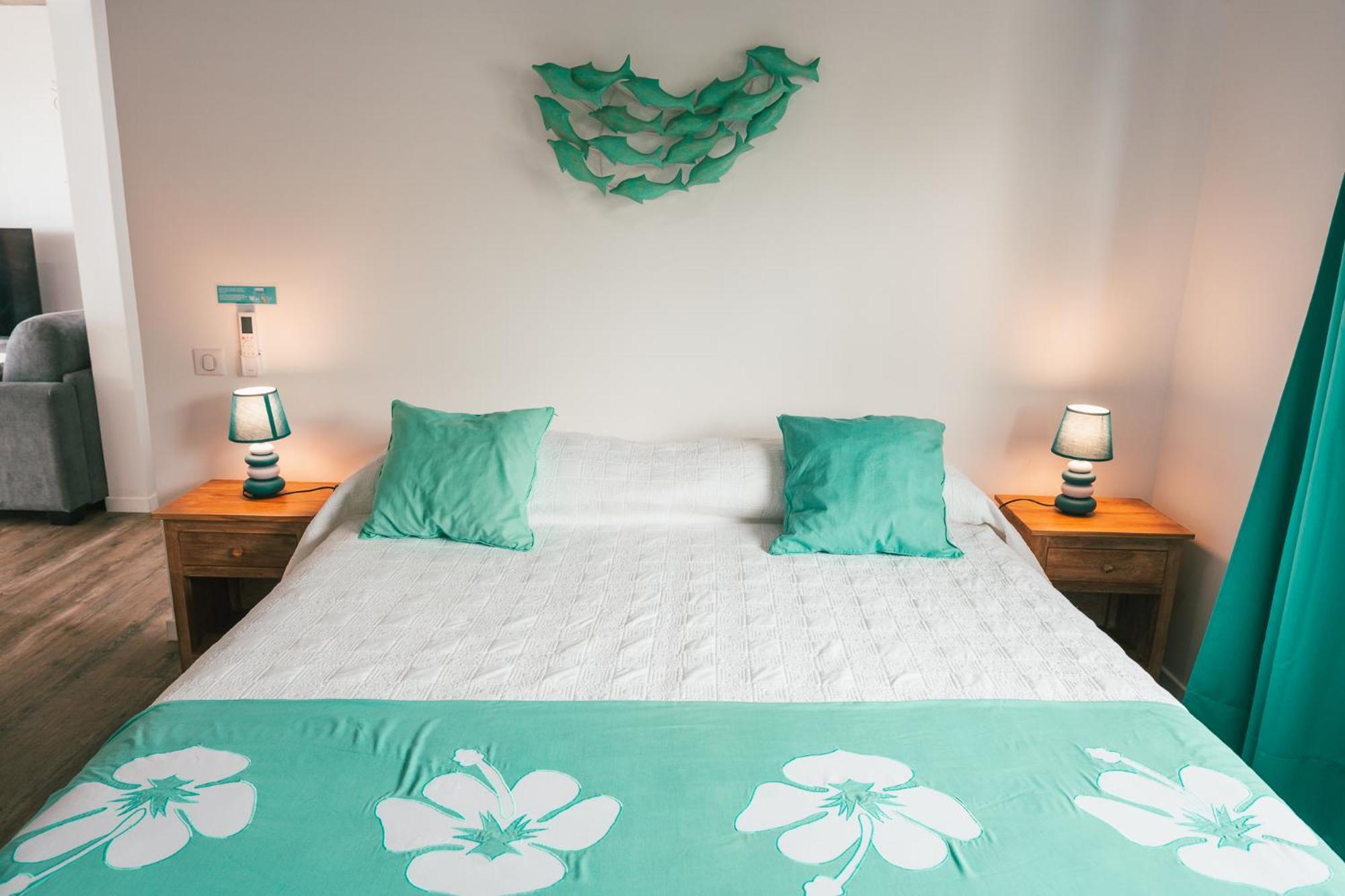 Pension Irivai, Appartement Rava 1 Chambre Bord De Mer ウツロア エクステリア 写真