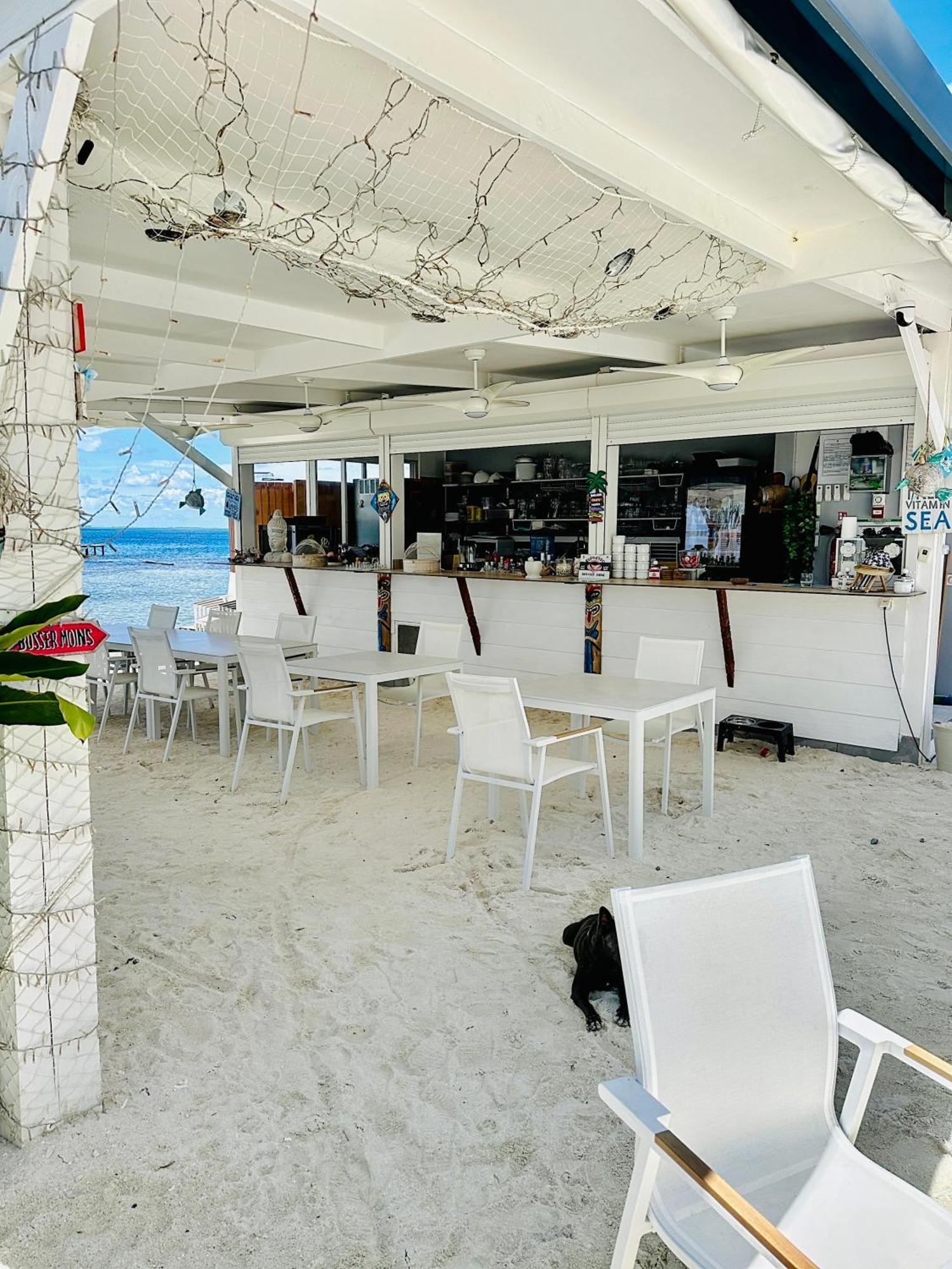 Pension Irivai, Appartement Rava 1 Chambre Bord De Mer ウツロア エクステリア 写真