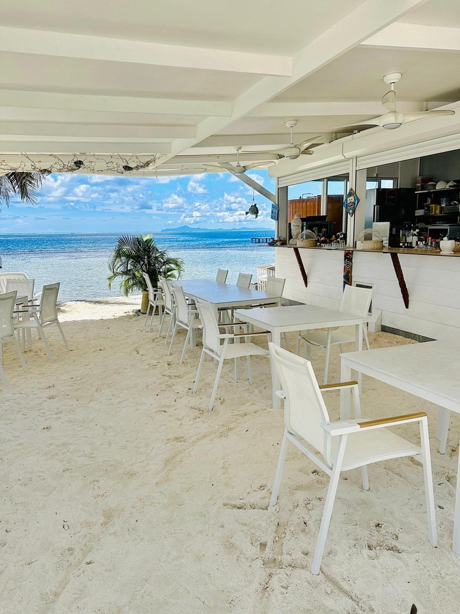 Pension Irivai, Appartement Rava 1 Chambre Bord De Mer ウツロア エクステリア 写真
